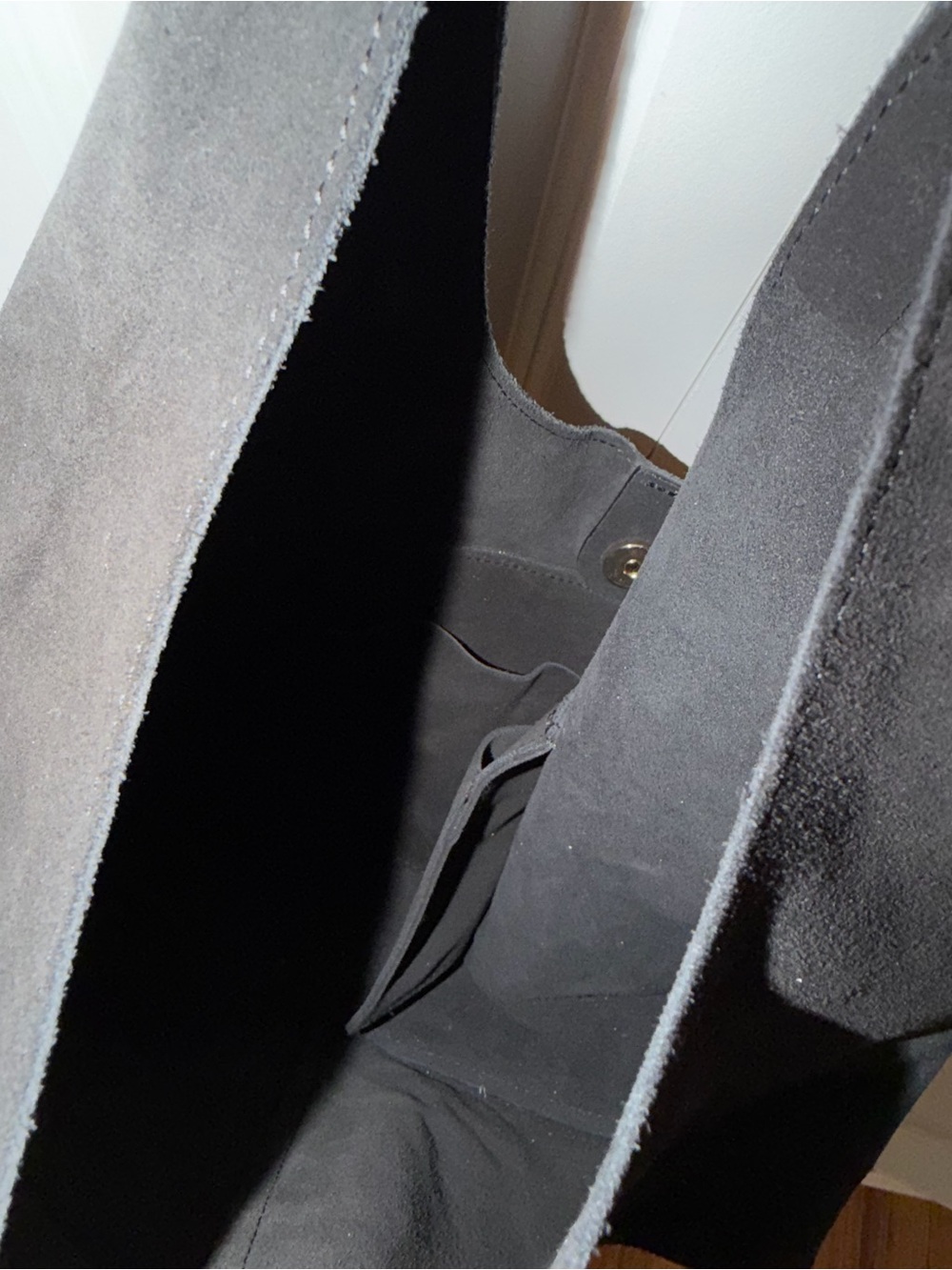 &OTHER STORIES Classic Suede black Tote Bag - Picture 3 of 10